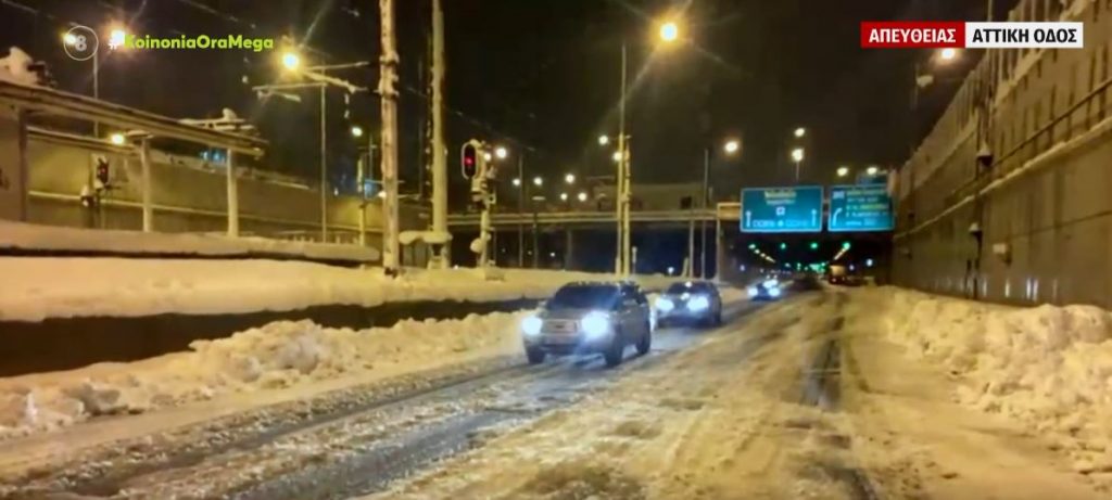 Σοκάρουν οι μαρτυρίες στο MEGA: Εγκλωβισμένοι για πάνω από 20 ώρες σε Αττική Οδό & Μεσογείων