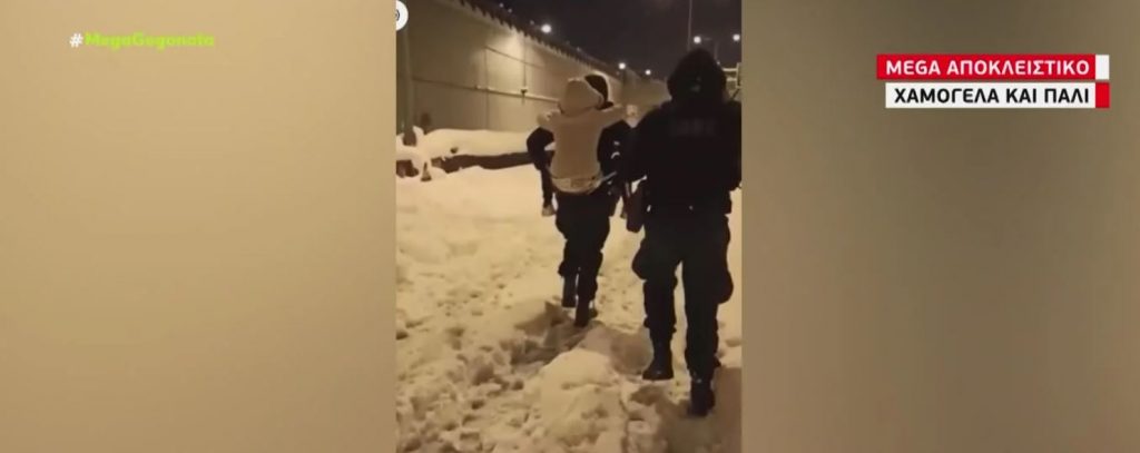 Άνδρες της ΟΠΚΕ κουβάλησαν στην πλάτη τους κοριτσάκι που πήγαινε για χειρουργείο