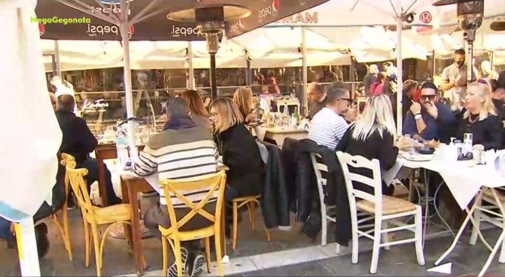 Βόλτα για καφέ και φαγητό με σύμμαχο τον καλό καιρό στη Θεσσαλονίκη