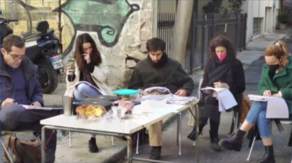 Πρώτη ανάγνωση θεατρικού κειμένου στο… δρόμο