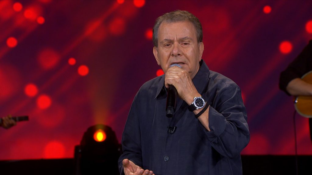 «Στην Ελευσίνα μια φορά» – Ο Μανώλης Μητσιάς συγκινεί τους τηλεθεατές του MEGA