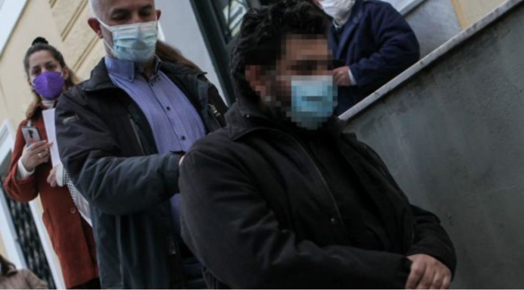 Βιασμός ανήλικης: Καταγγελίες σοκ από 17χρονη – «Με βίαζε μετά την εξομολόγηση»