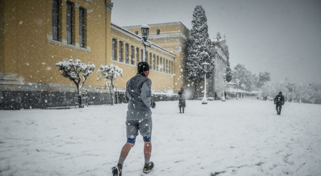 Κακοκαιρία: Επί ποδός ο κρατικός μηχανισμός για την αντιμετώπιση της «Ελπίδας»