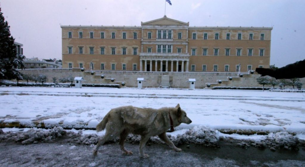 Κακοκαιρία: Στον «πάγο» η χώρα – Τσουχτερό κρύο