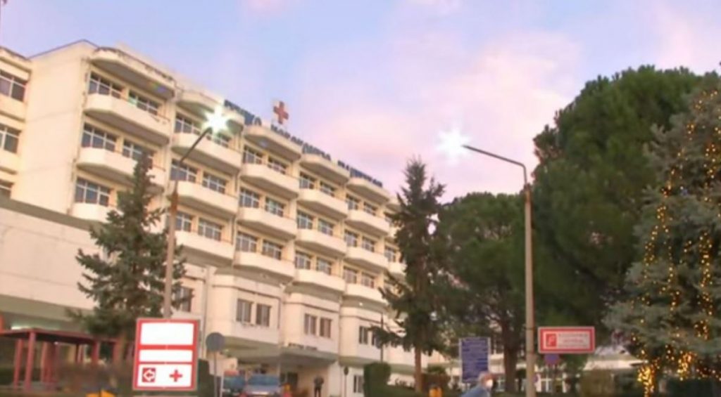 Γιαννιτσά – Αρνήτρια κόρη ασθενούς απείλησε & χτύπησε νοσηλεύτρια