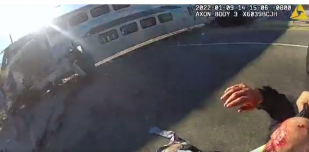 ΗΠΑ – Τρένο έπεσε πάνω σε αεροσκάφος που συνετρίβη στις γραμμές