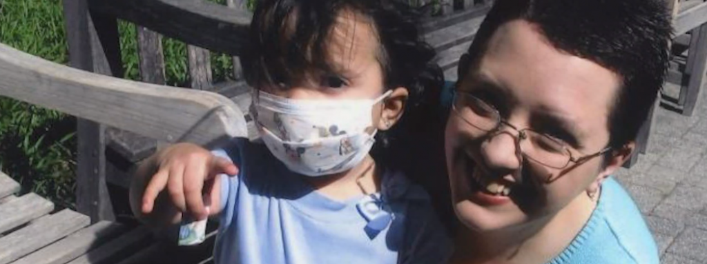 Σύνδρομο Μινχάουζεν: Μητέρα επινόησε καρκίνο για την ίδια και κυστική ίνωση για την κόρη της