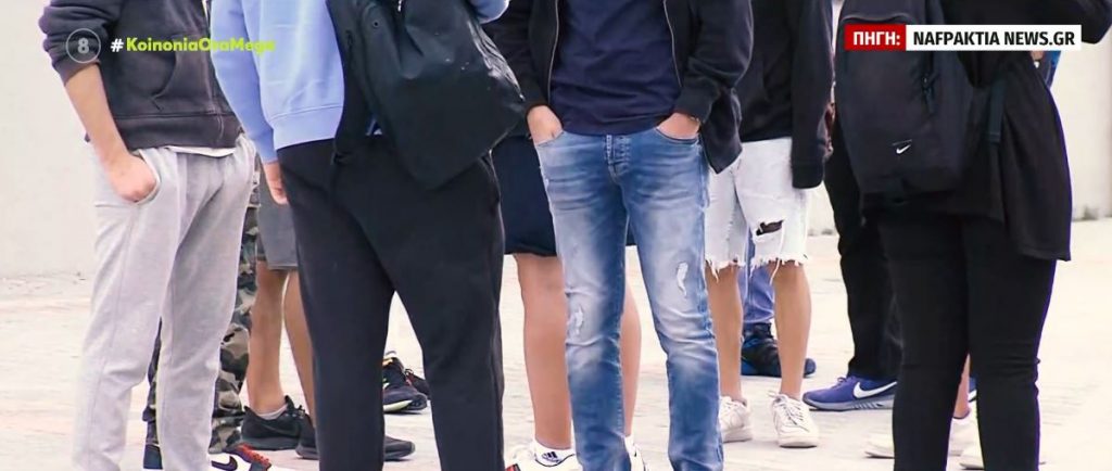 Αγρίνιο: Μαχαίρωσε σε πλατεία δύο ανήλικους συμμαθητές του – Φόβοι για νέο επεισόδιο οπαδικής βίας