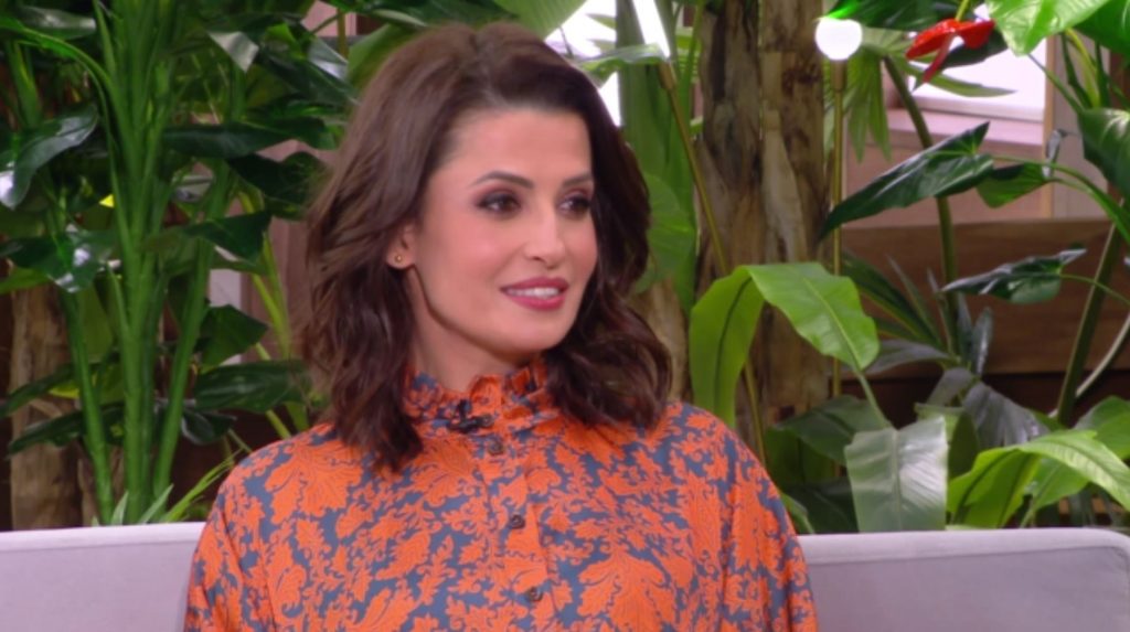 Χρύσα Παπά: Ο ρόλος μου στη «Γη της Ελιάς» μου αρέσει πολύ, είχα πολλά χρόνια να παίξω χαμογελαστό ρόλο