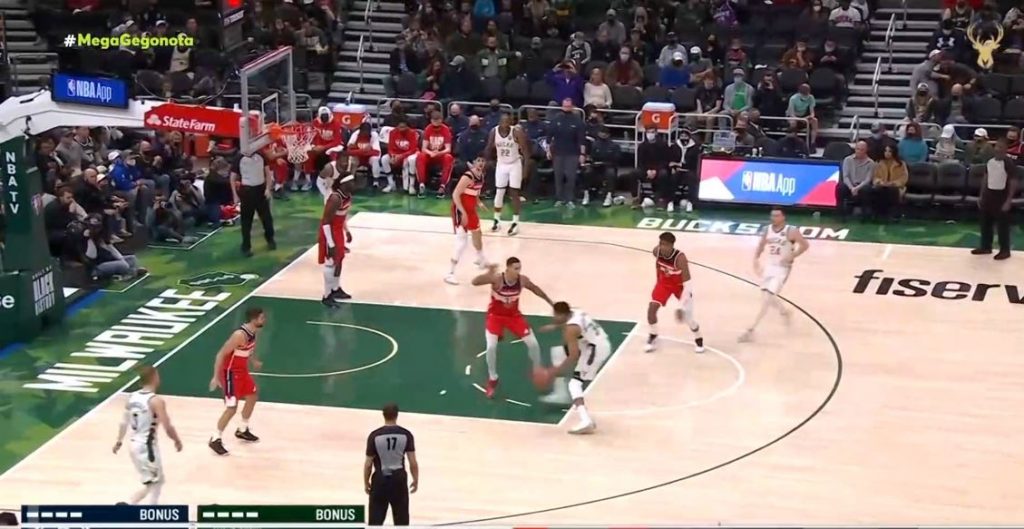 ΝΒΑ: 29 triple double για τον Γιάννη, ξεπέρασε τον Τζόρνταν