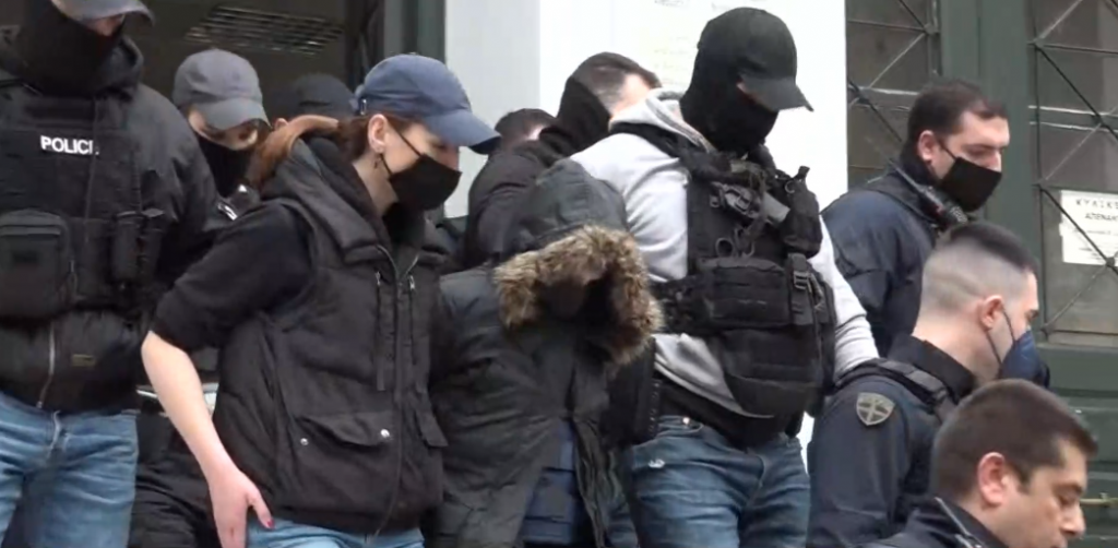 Πάτρα: Το χρονικό της σύλληψης της 33χρονης με τη κατηγορία της δολοφονίας της 9χρονης κόρης της