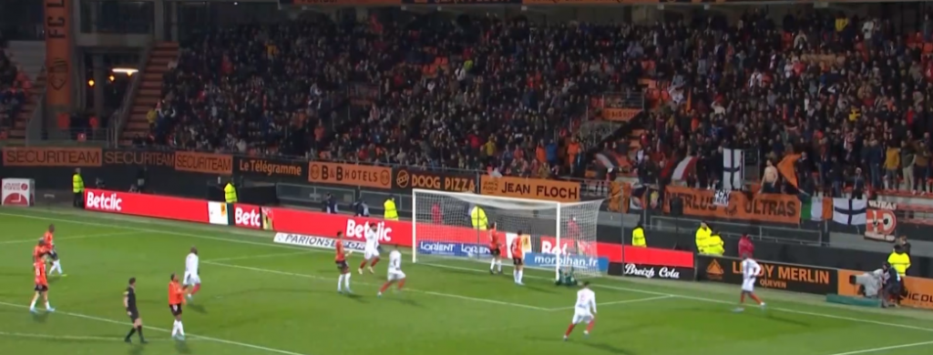 Γκολ και θέαμα από τα παγκόσμια γήπεδα ποδοσφαίρου