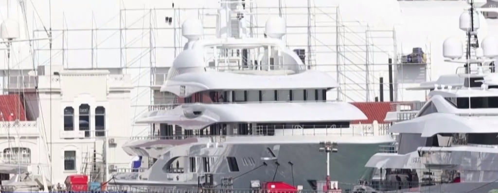 Ουκρανία: Τρέχουν να… γλυτώσουν τις κυρώσεις οι Ρώσοι ολιγάρχες