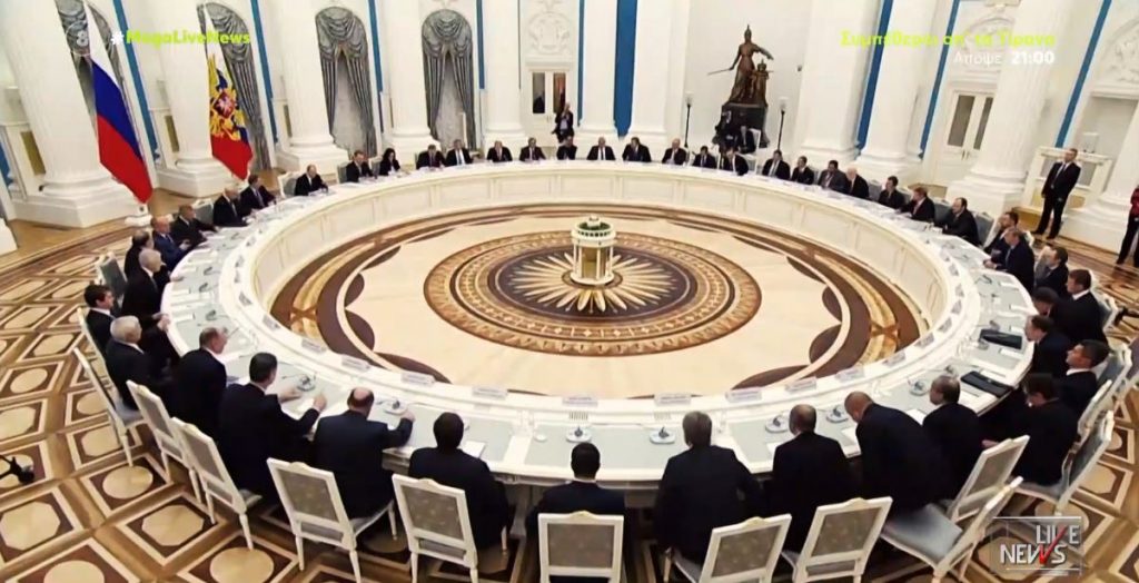 Πόλεμος στην Ουκρανία: Σφίγγει ο κλοιός για όλο και περισσότερους Ρώσους μεγιστάνες