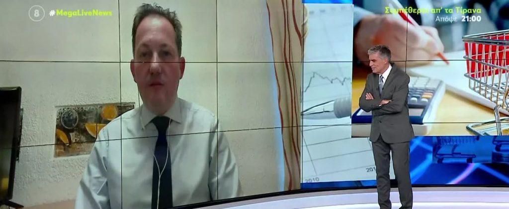 Στέλιος Πέτσας: Γιατί η κυβέρνηση δεν επέλεξε να μειώσει τον ειδικό φόρο στα καύσιμα