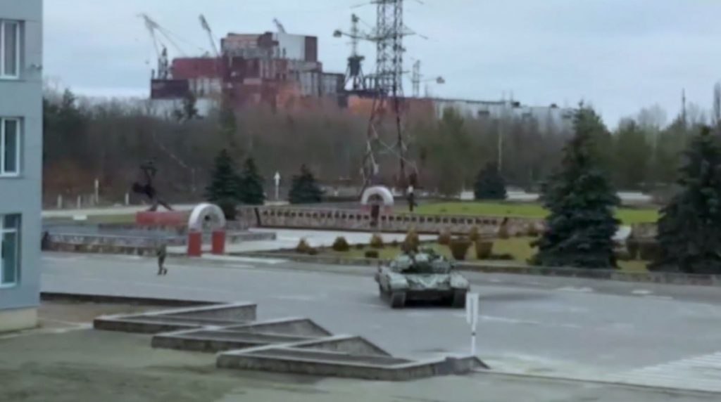 Συναγερμός για διαρροή ραδιενέργειας μετά το black out στον πυρηνικό σταθμό του Τσερνόμπιλ