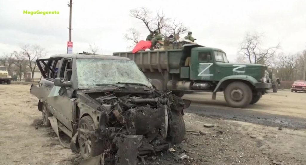 Υπό πολιορκία Κίεβο και Χάρκοβο – Σκληρές μάχες με πυραύλους, οδομαχίες και αλεξιπτωτιστές