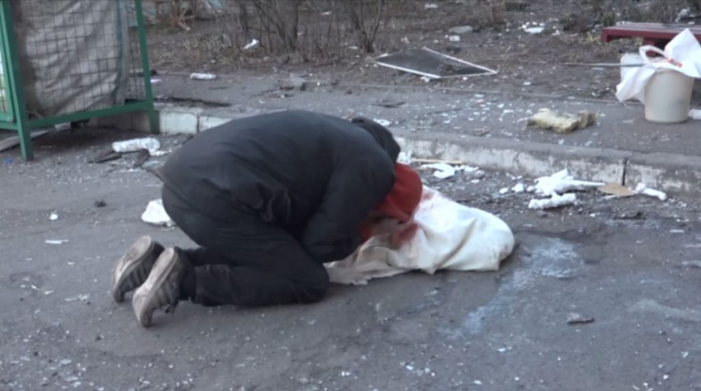 Πόλεμος στην Ουκρανία: Δίχως τέλος οι βομβαρδισμοί και οι θάνατοι αμάχων