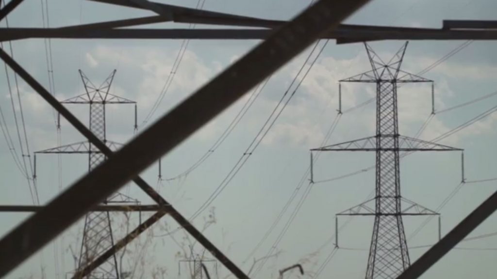 «Έκρηξη» της χονδρικής τιμής του ρεύματος – Αύξηση 30% σε ένα 24ωρο