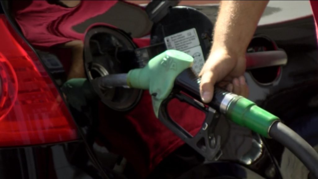 Ξεπέρασε τα δύο ευρώ το λίτρο η αμόλυβδη στον απόηχο των αμερικανικών κυρώσεων