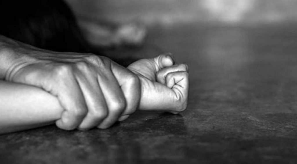 Παλαιό Φάληρο: Ξεσπά ο αδερφός του βιαστή με το τατουάζ – Τι καταγγέλλει
