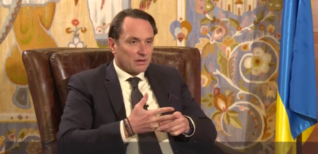 Oυκρανός πρέσβης στην Αθήνα: Η πίεση στη Ρωσία μπορεί να φέρει ειρηνική επίλυση