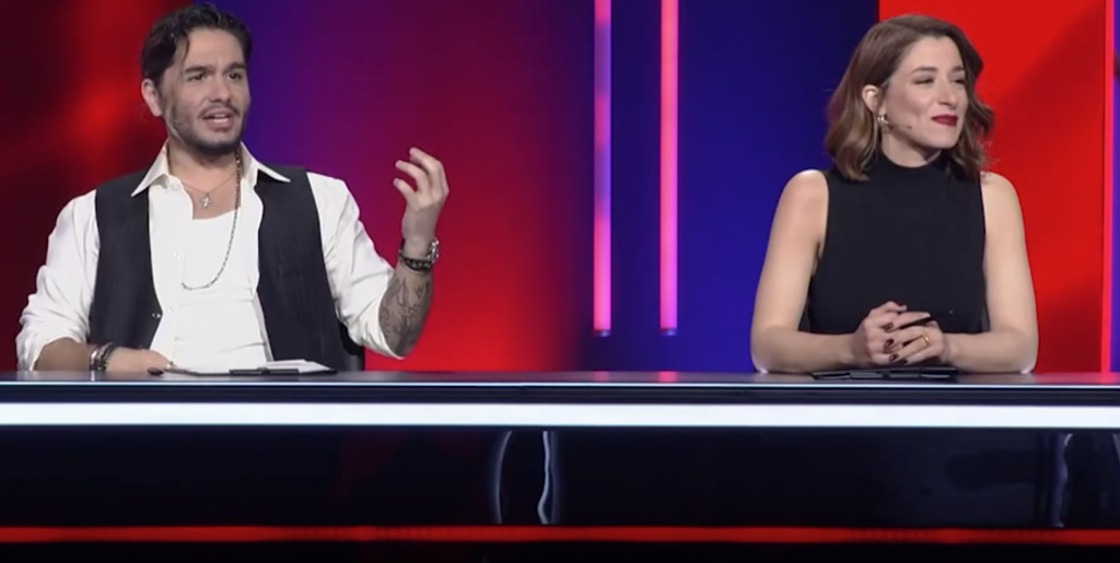 X Factor: «Τρελάθηκε» ο Χρήστος Μάστορας με το t-shirt του Γιάννη Παπαπέτρου