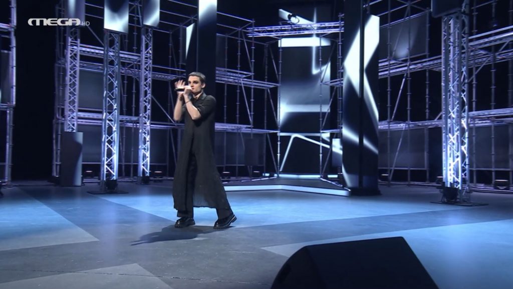 X Factor: «I wanna be your slave» από τον Θωμά