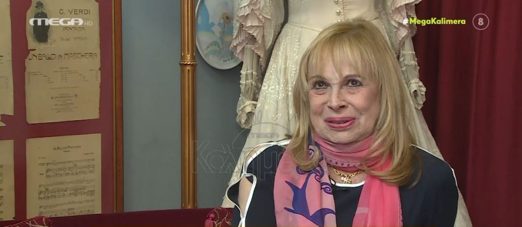 Άννα Φόνσου: Τα παιδικά της χρόνια, η σχέση της με την ομορφιά & η ανιψιά της που την υιοθέτησε