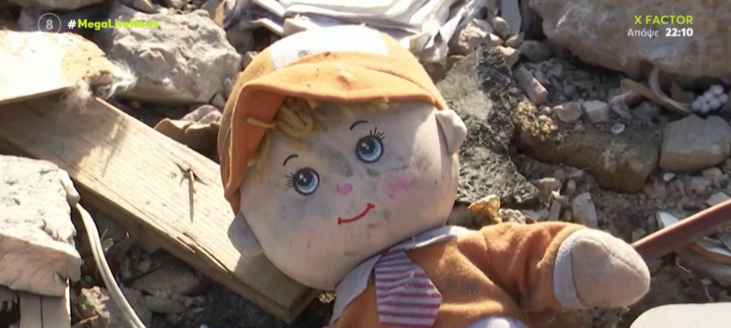 Ουκρανία: Σοκαριστικές εικόνες από σιδηροδρομικό σταθμό που ισοπεδώθηκε