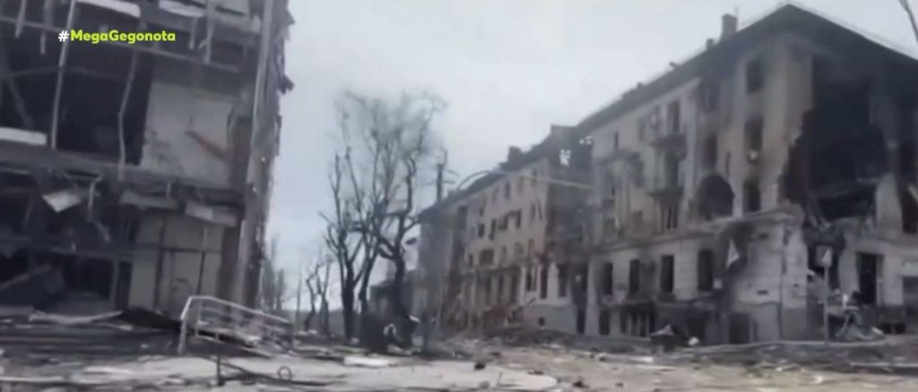 Πόλεμος στην Ουκρανία: «Ώρα μηδέν» για τη Μαριούπολη μετά το τελεσίγραφο της Ρωσίας στους μαχητές να παραδοθούν