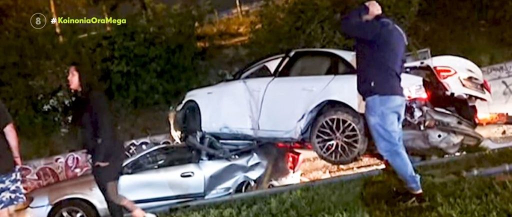 Πέτρου Ράλλη: Αυτοκίνητο έπεσε από τη γέφυρα & καταπλάκωσε άλλο αυτοκίνητο σκοτώνοντας τον οδηγό του