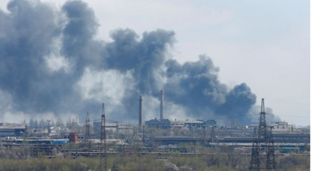 Ουκρανία: Ομαδική τάφοι στη Μαριούπολη – Σφίγγει η ρωσική «τανάλια»