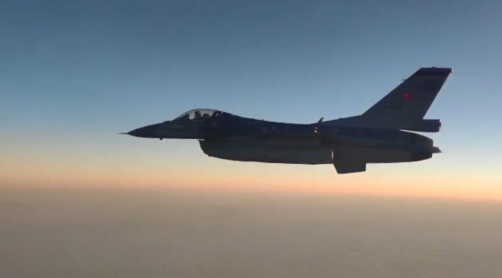 Συνεχίζει τις προκλήσεις η Άγκυρα: Νυχτερινές πτήσεις τουρκικών μαχητικών πάνω από Οινούσσες & Παναγιά