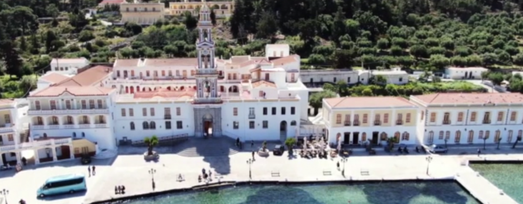 Ταξίδι στη Σύμη όπου 50 εθελοντές γιατροί προσέφεραν τις υπηρεσίες τους στους κατοίκους του νησιού