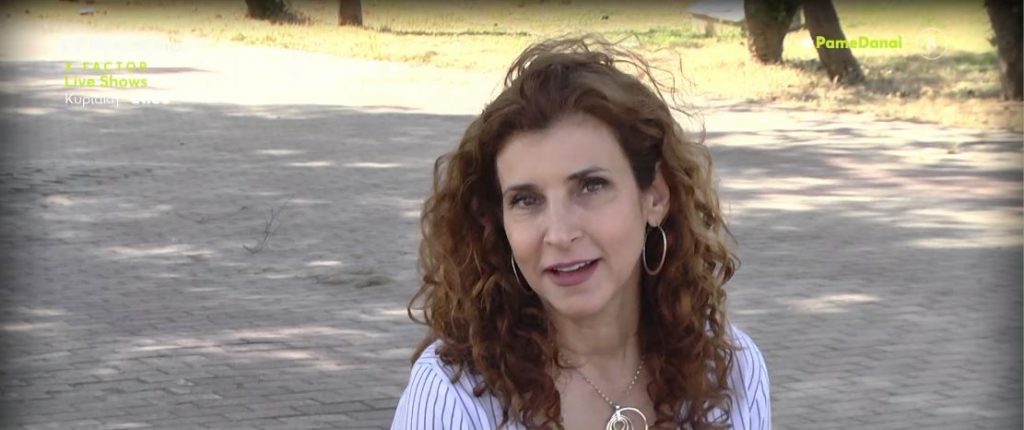 «Και οι παντρεμένοι έχουν ψυχή»: Η Μαρία Παπαλάμπρου διηγείται άγνωστες ιστορίες από τα γυρίσματα της αγαπημένης σειράς!