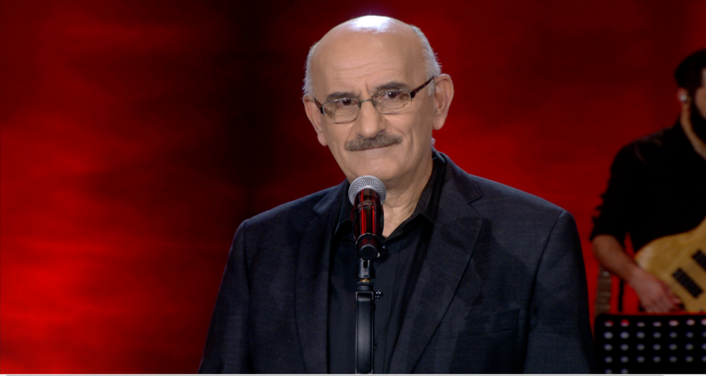 Ο ηθοποιός Τάκης Βαμβακίδης στο «Σπίτι με το MEGA»