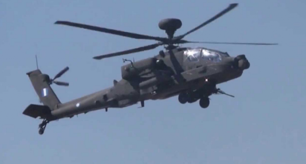 Eύβοια: Αναγκαστική προσγείωση ελικοπτέρου Απάτσι των Ενόπλων Δυνάμεων