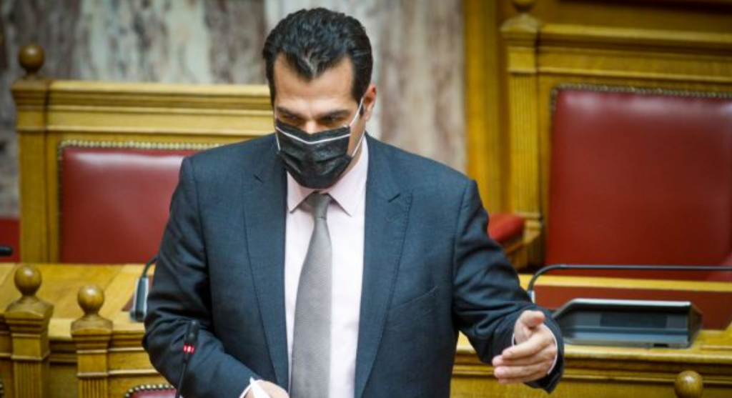 Αγωγή κατά της Novartis καταθέτει ο Θάνος Πλεύρης για προσβολή του ελληνικού δημοσίου