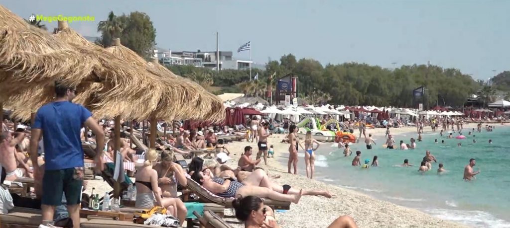 «Ανάσα» δροσιάς στις παραλίες μαζί με το… ταπεράκι