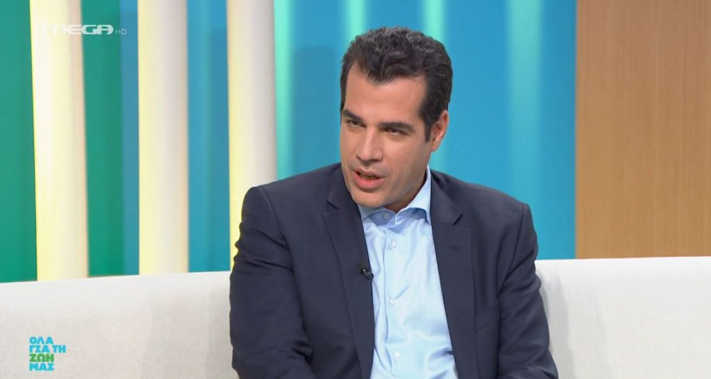 «Όλα για τη ζωή μας» – Πλεύρης στο MEGA: «Φοβήθηκα ότι η διασωλήνωση μπορεί να μην έχει επιστροφή – Δεν ήθελα να πεθάνω χωρίς να χαιρετήσω τα παιδιά μου»