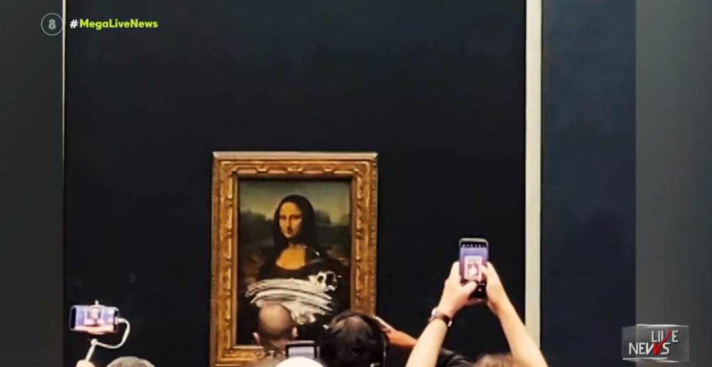 Λούβρο: Άνδρας μεταμφιεσμένος σε γυναίκα πέταξε… τούρτα στη Μόνα Λίζα