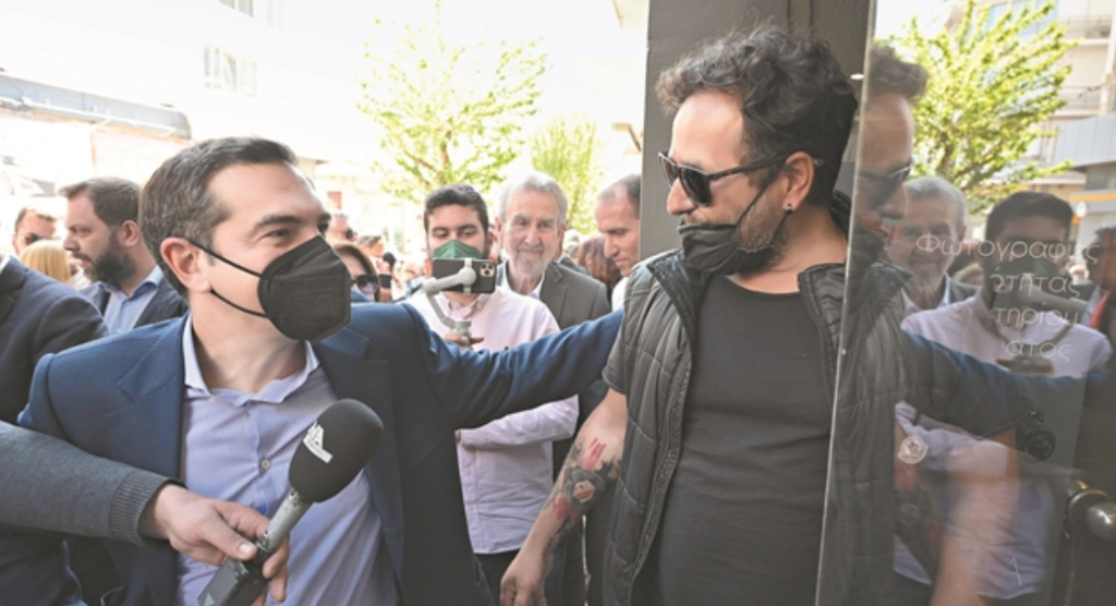 Αλέξης Τσίπρας: Στην αγορά του Πειραιά ο πρόεδρος του ΣΥΡΙΖΑ