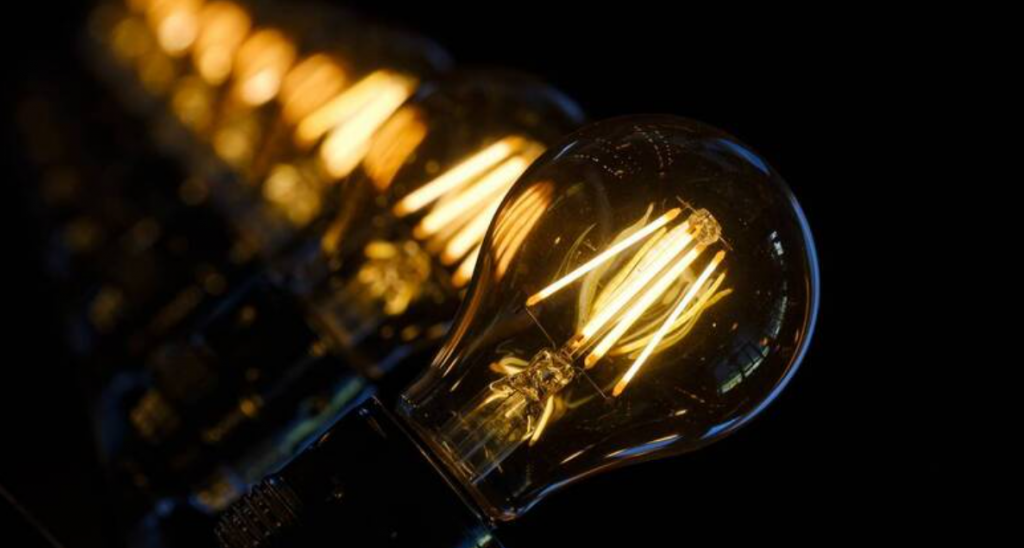 Μέτρα στήριξης για το ρεύμα – Ποιοι και πώς επωφελούνται