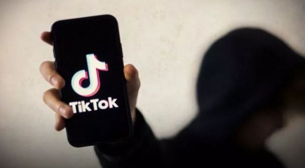 ΗΠΑ: Εγκρίθηκε με συντριπτική πλειοψηφία το νομοσχέδιο που απαγορεύει το TikTok