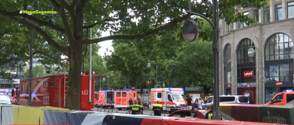 Γερμανία: Όχημα έπεσε σε πλήθος στο Βερολίνο – Ένας νεκρός και δεκάδες τραυματίες