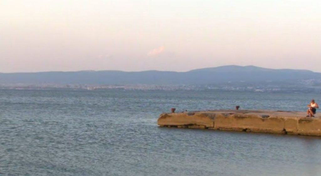 Θεσσαλονίκη: Δεμένοι με χειροπέδες οι δύο νεκροί που ανασύρθηκαν από τον πάτο της θάλασσας