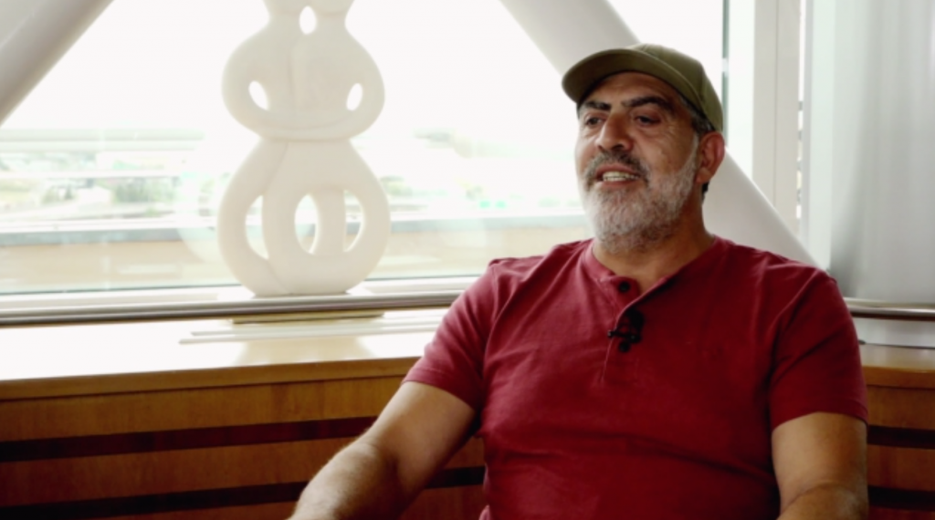 Κούλλης Νικολάου: «Η “Γη της Ελιάς” θα κλείσει με πολλά ερωτήματα που πρέπει οπωσδήποτε να πάμε στη δεύτερη σεζόν»