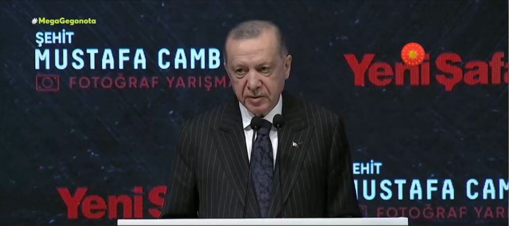 Συνεχίζει να «τραβάει το σχοινί» η Άγκυρα: Επικοινωνιακή φιέστα Ερντογάν μετά την αποβατική άσκηση