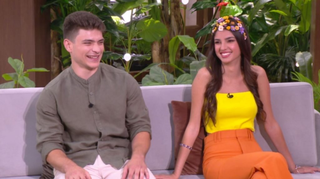 Ιφιγένεια Τζόλα – Διονύσης Παπανδρέου: Όσα αποκάλυψαν για τη συνέχεια της σειράς «Η Γη της Ελιάς»